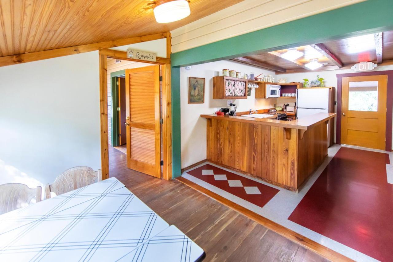 Hibiscus Coffee & Guesthouse Grayton Beach Luaran gambar