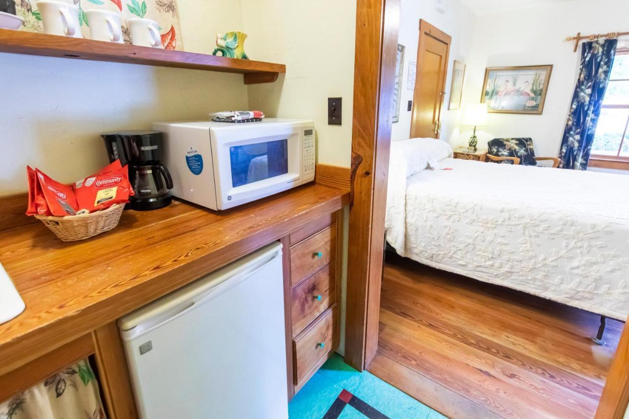 Hibiscus Coffee & Guesthouse Grayton Beach Luaran gambar